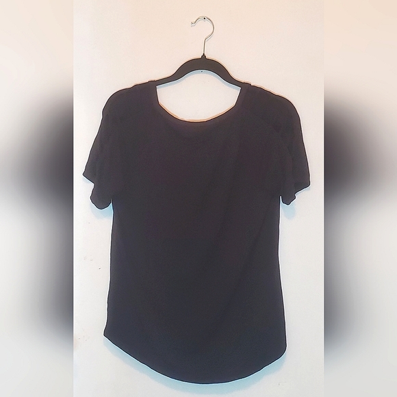 Longline shirt with ladder cutout shoulders - Picture 2 of 3